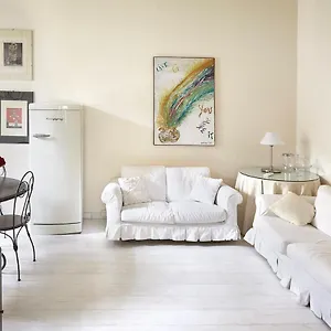 https://prestige-boutique-homes-arco-della-pace.italymilanhotels.net